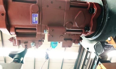 Колесный экскаватор HENGTE HT215W ( в габарите)